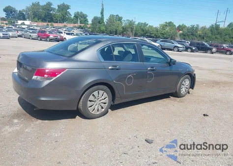 2010 Honda Accord 2.4 Lx из США, поврежденный, VIN 1HGCP2F33AA116053